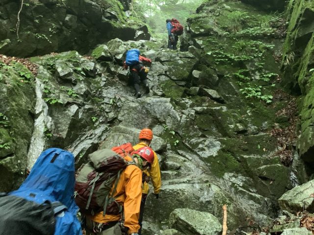 Co875を右に入ってすぐの5m涸棚