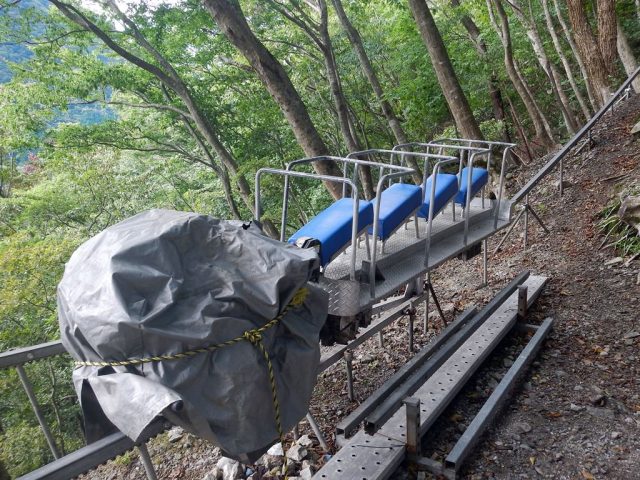 モノレール終着駅