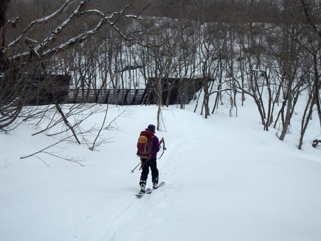 地王堂川を左岸に渡り返す